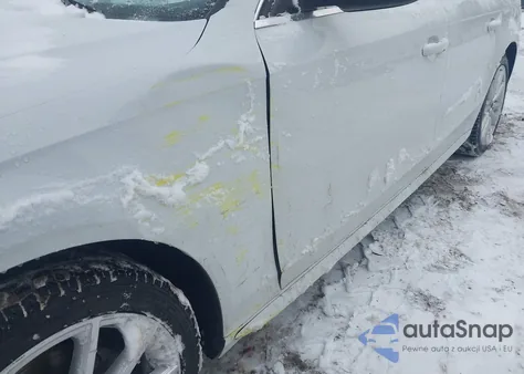 2016 Audi A4 2.0T Premium z USA, uszkodzony, nr VIN WAUFFAFL9GN015395